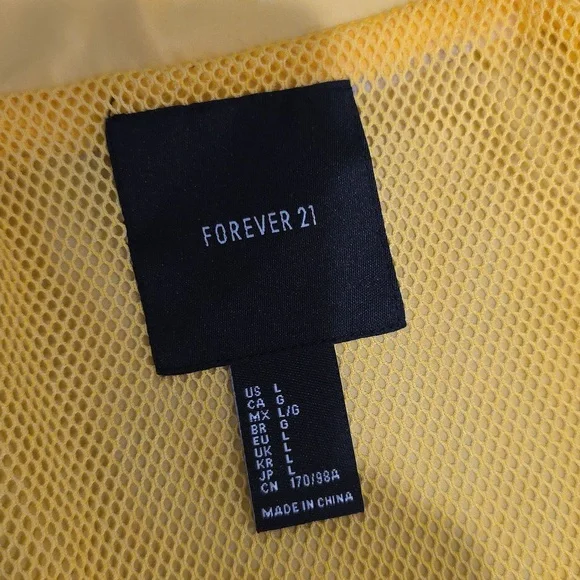 NWOT Forever 21 Yellow Cropped Windbreaker - SZ L - Picture 7 of 7